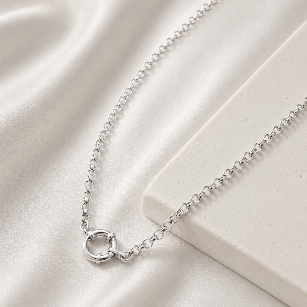 Minimalistische Goldgliederkette