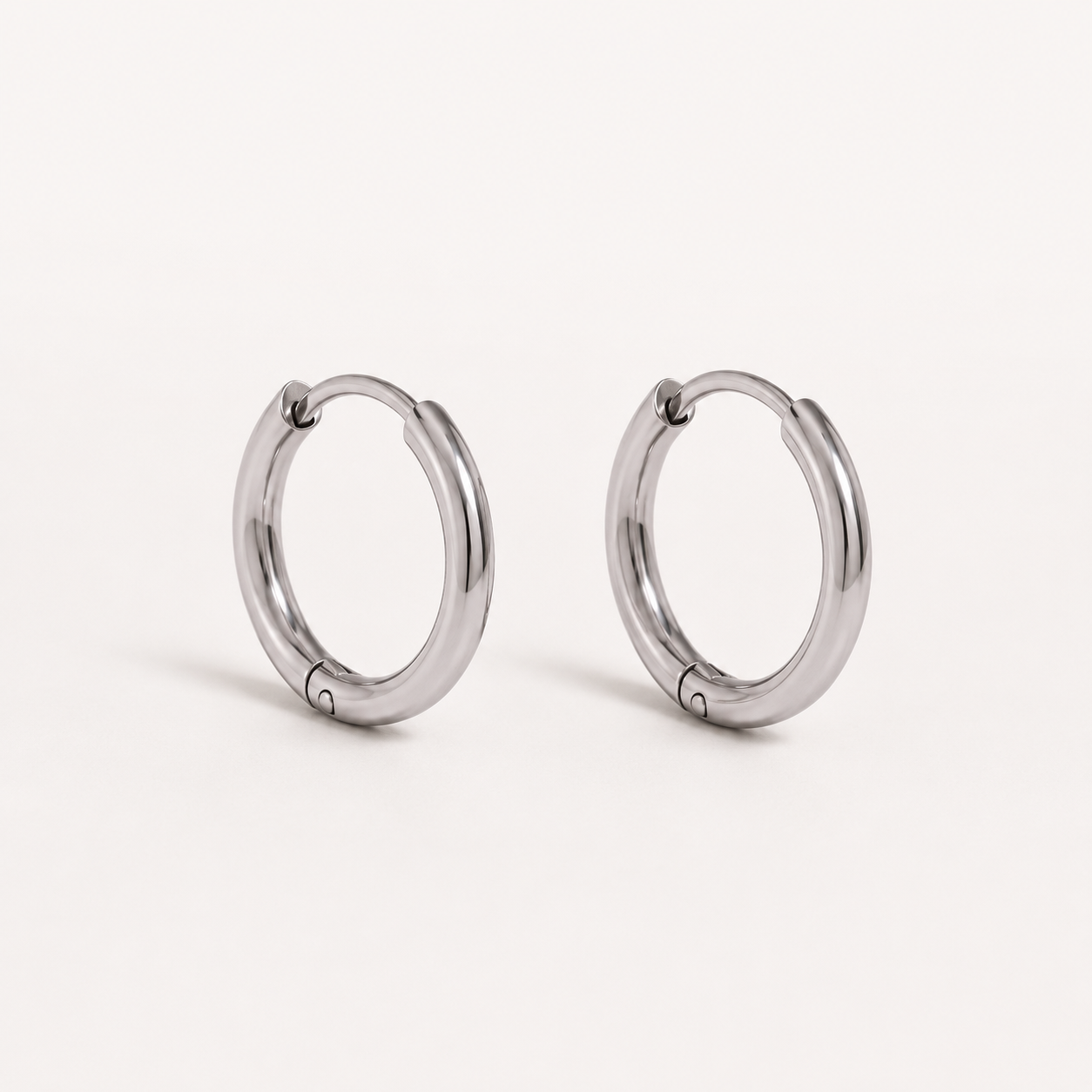 Elegant Gold Hoop Earrings