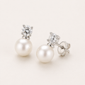 Lumière Pearl Stud Earrings