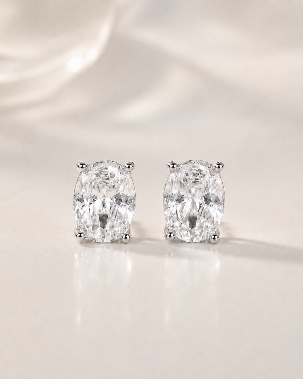 Oval Lumière 925 Earrings