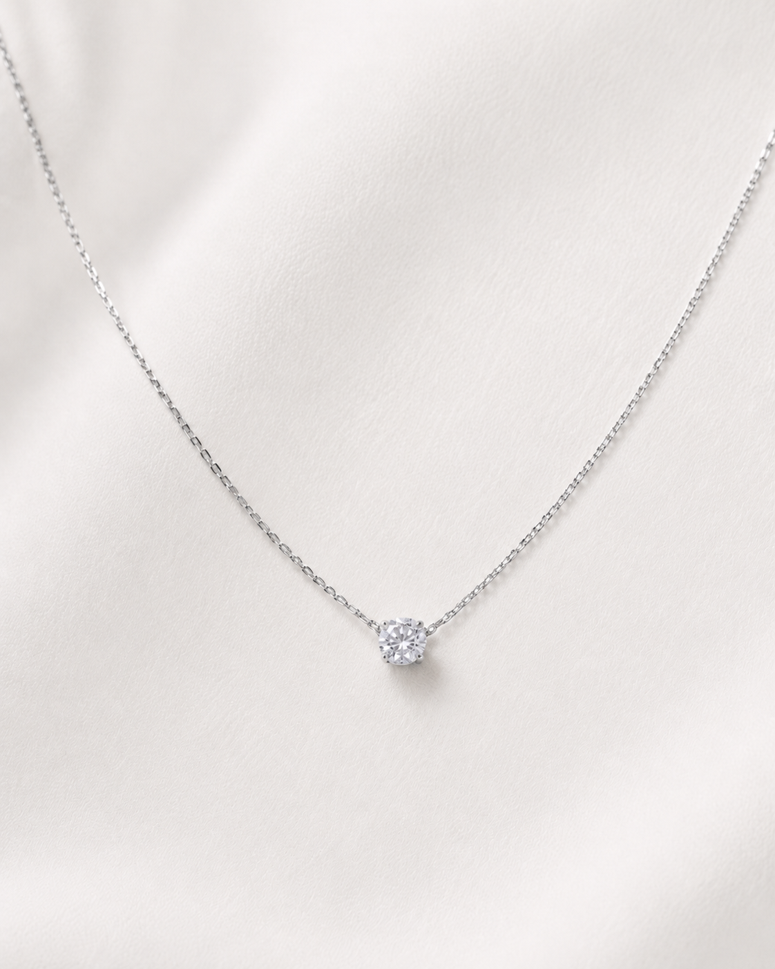 Lumière Minimalist Necklace