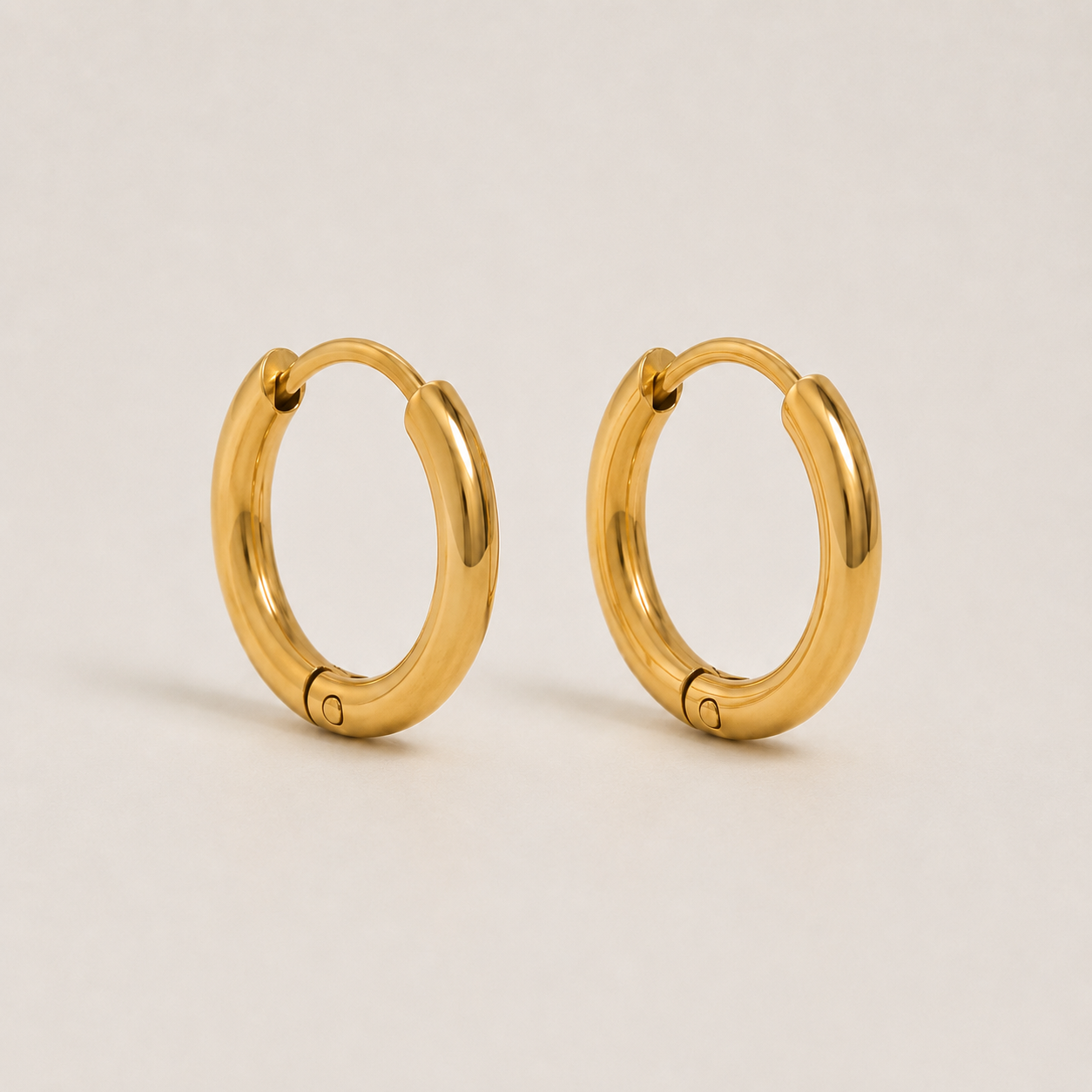 Elegant Gold Hoop Earrings