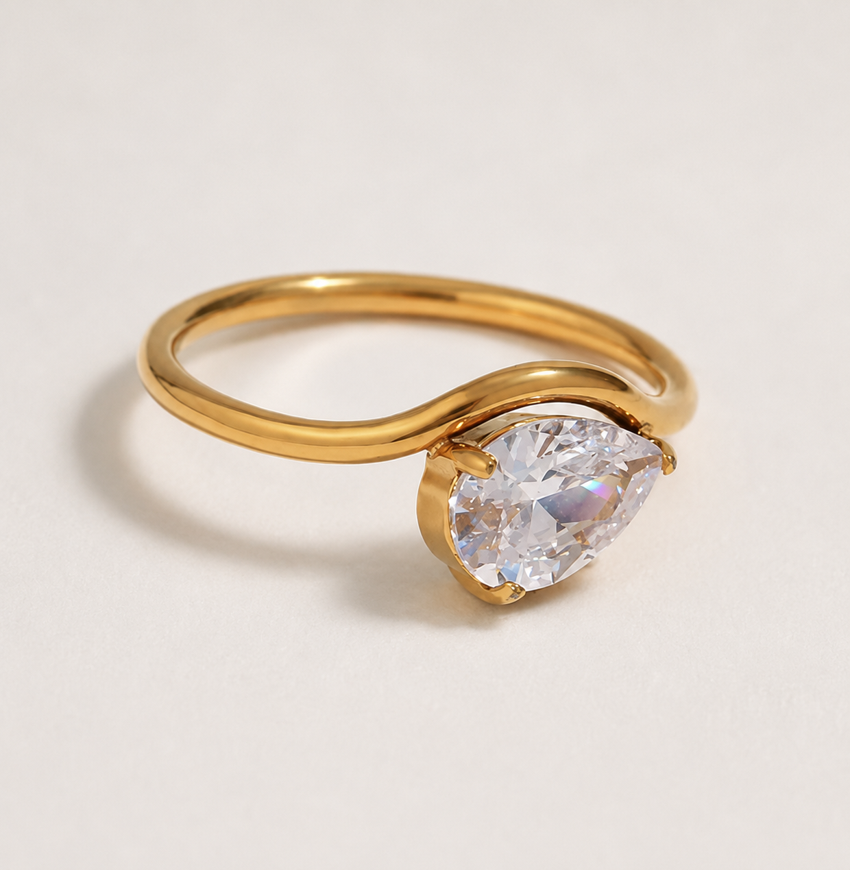 Elegant Wave Zircon Ring