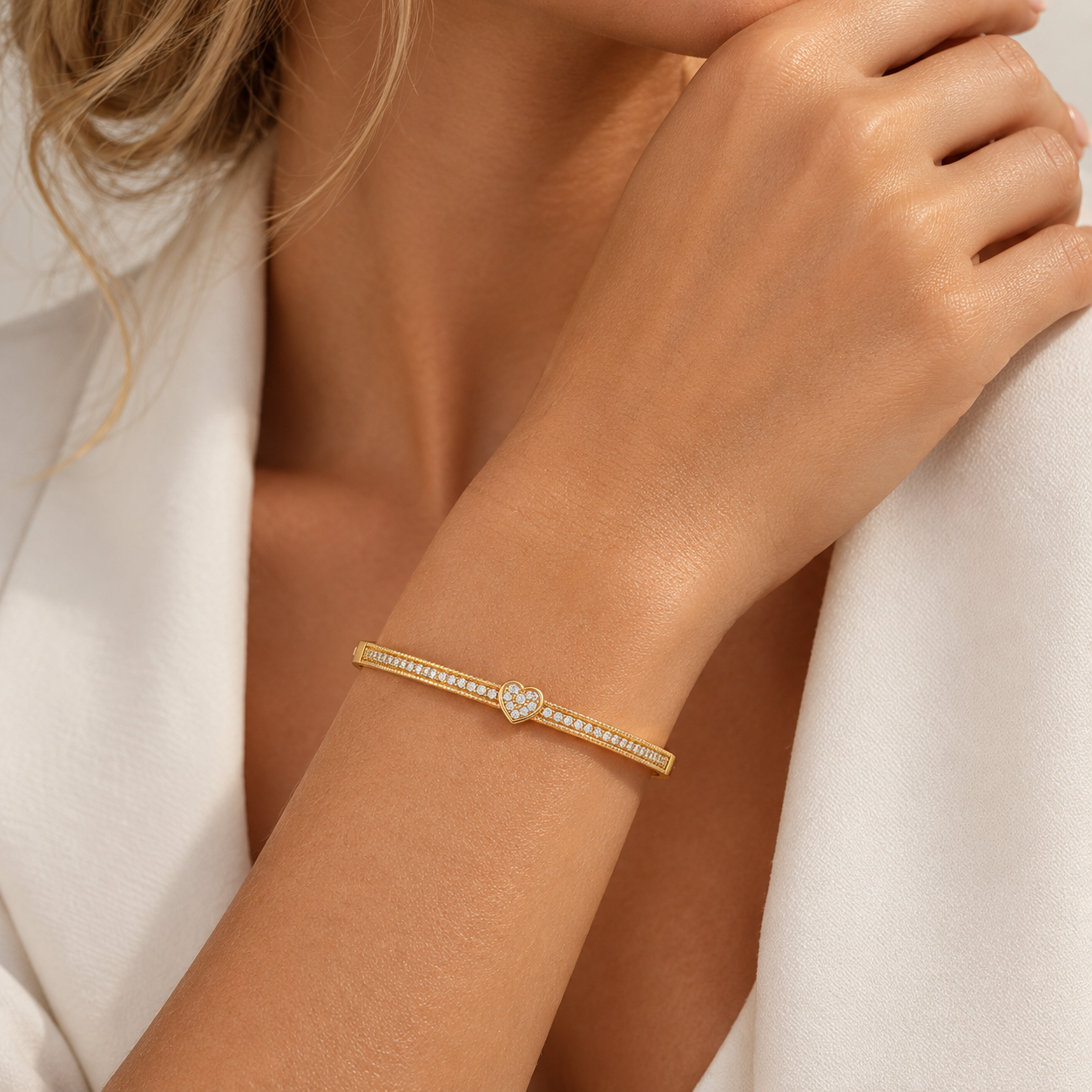 Lumière Heart Bracelet