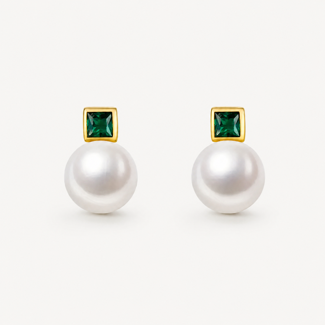 Azure Pearl Stud Earrings