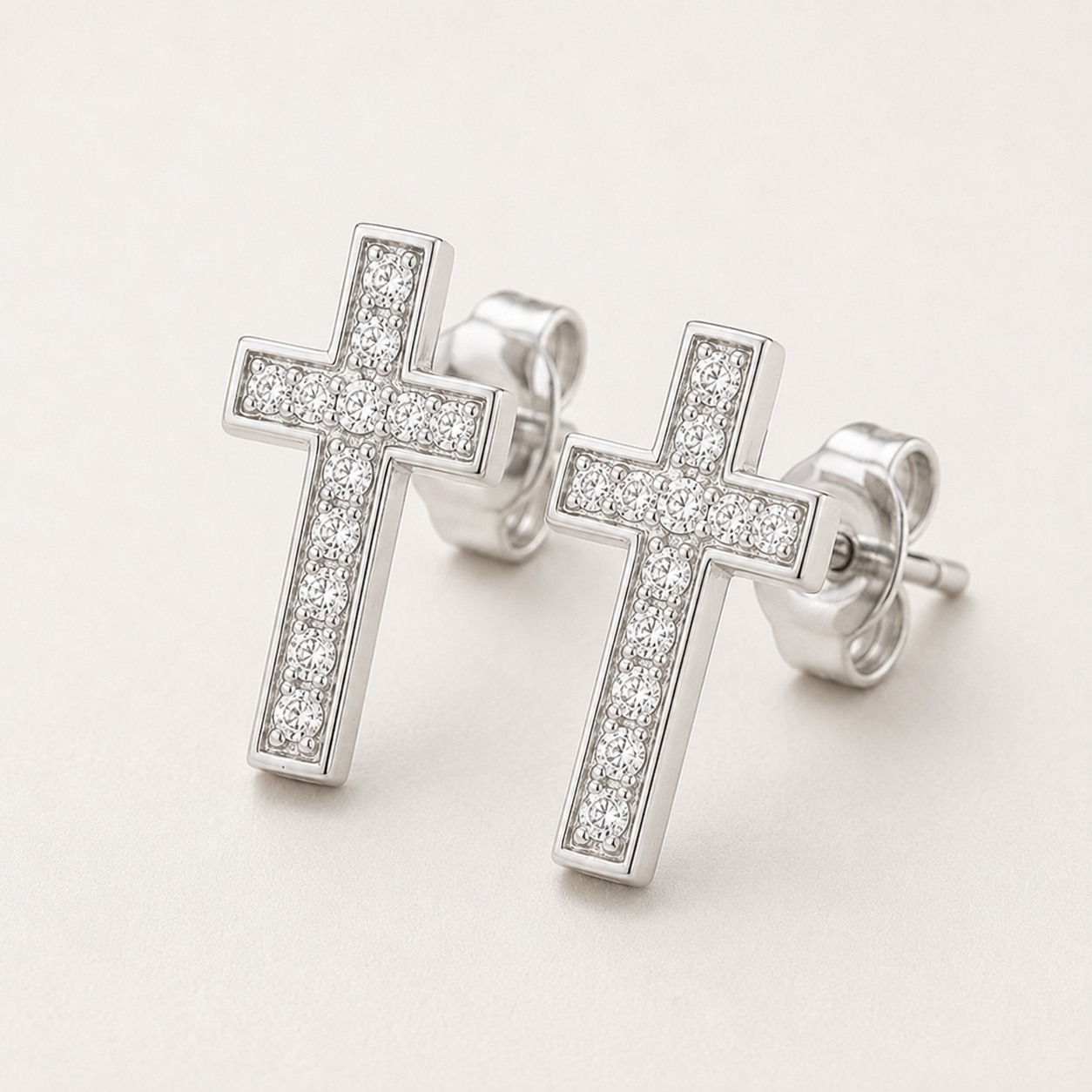 Éclat Cross Stud Earrings