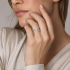 Élan Cross Pavé Ring in 925 Sterling Silve