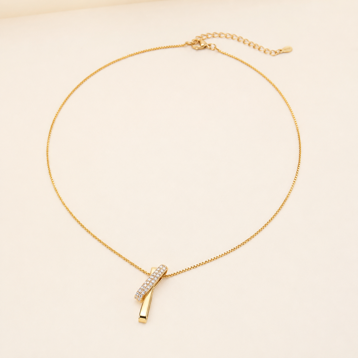 Gold Interlocking Geometric Necklace