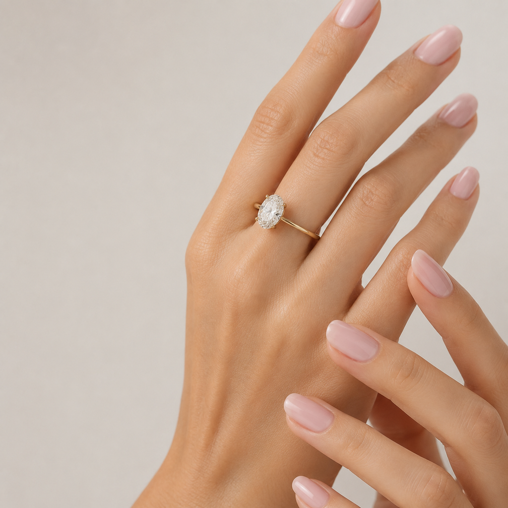 Oval Solitaire Zircon Ring in 925 Sterling Silver