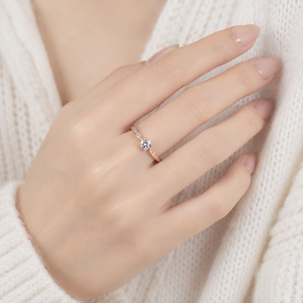 Adjustable 925 Sterling Silver Ring with Zircon and 18K Gold Finish