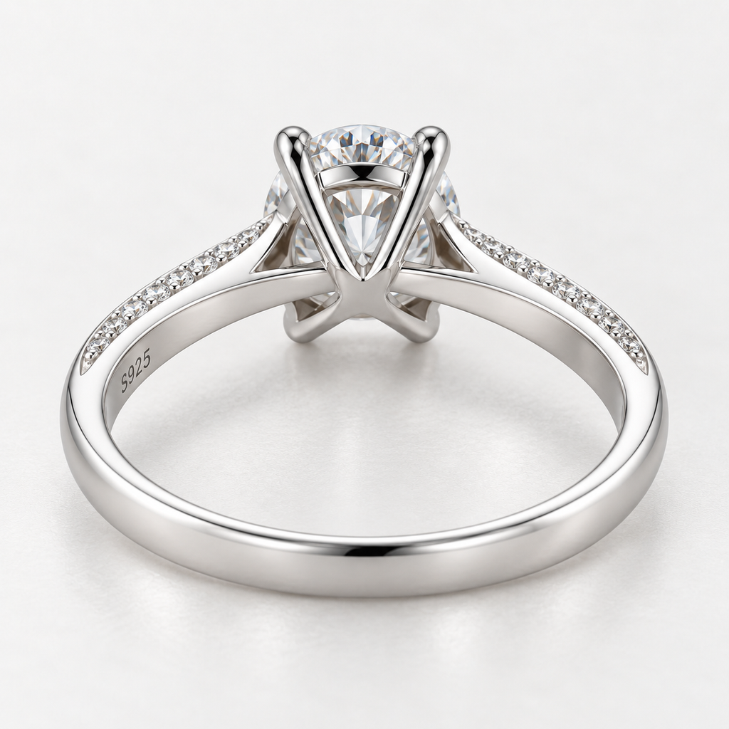 925 Sterling Silver Solitaire Ring with Round Zircon