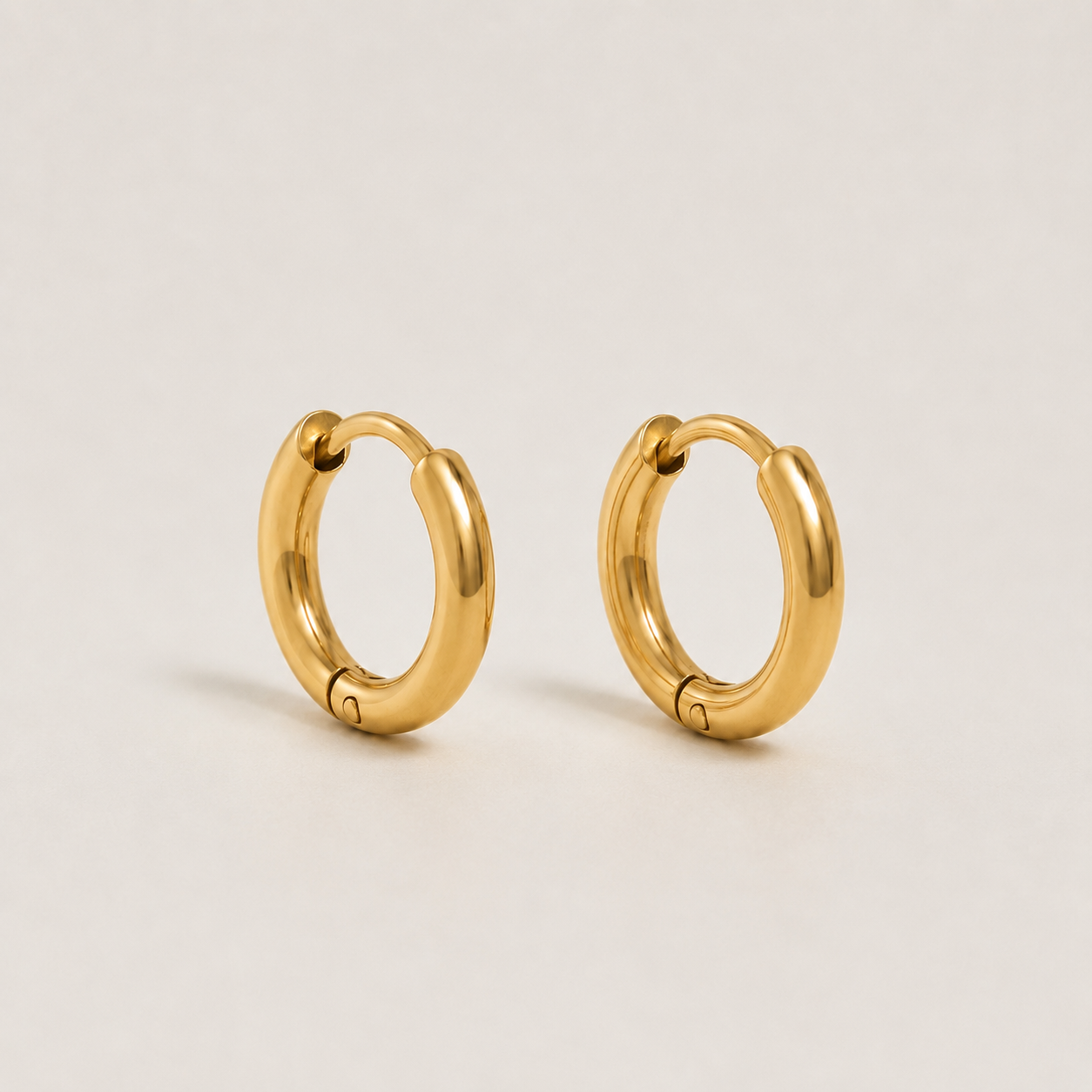 Elegant Gold Hoop Earrings