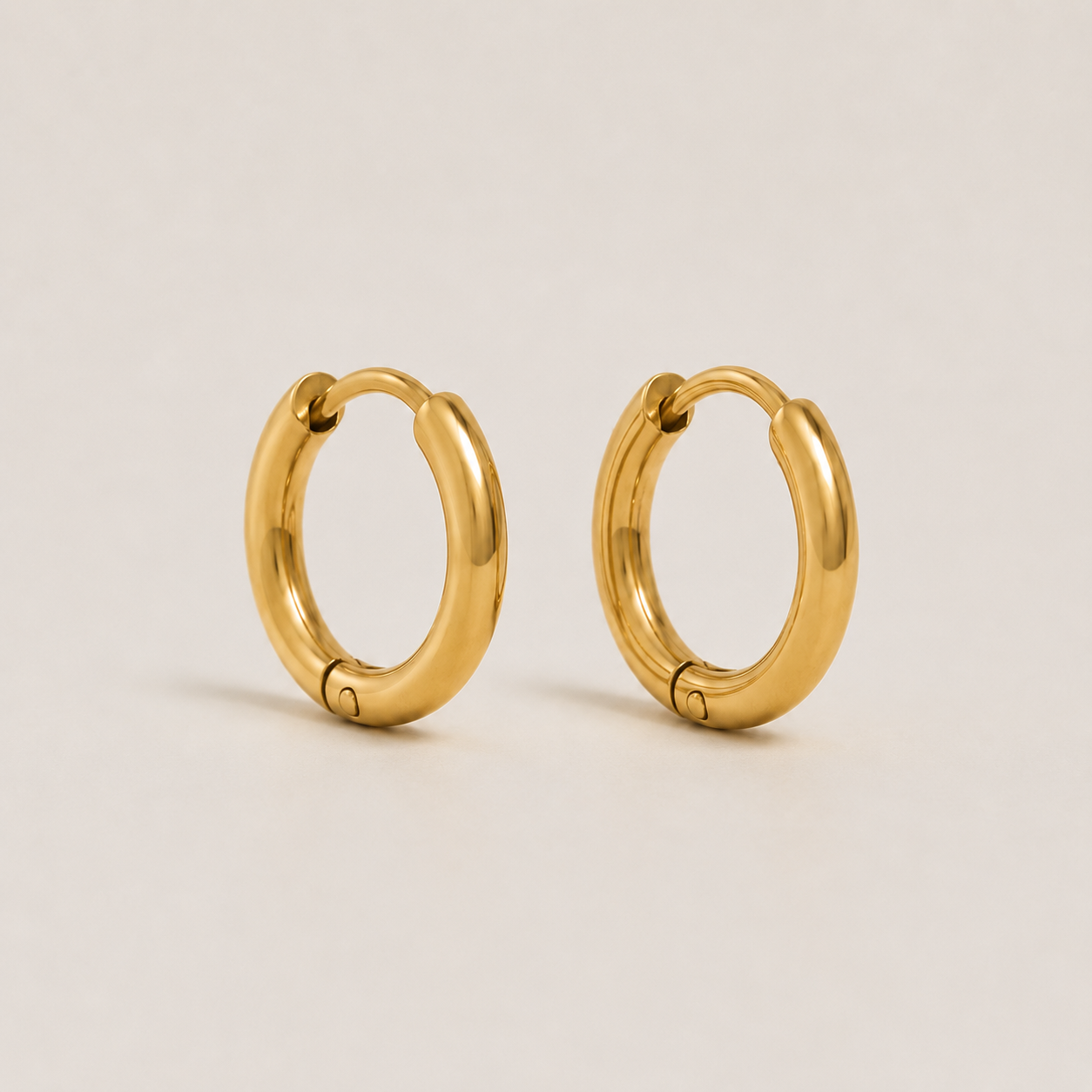 Elegant Gold Hoop Earrings