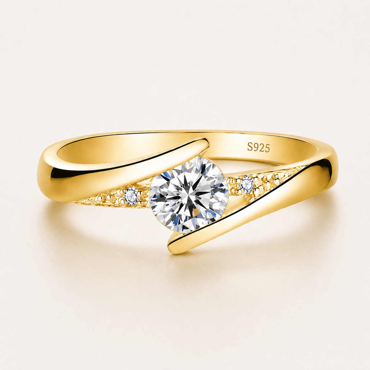 Lumière Gold Zirconia Ring
