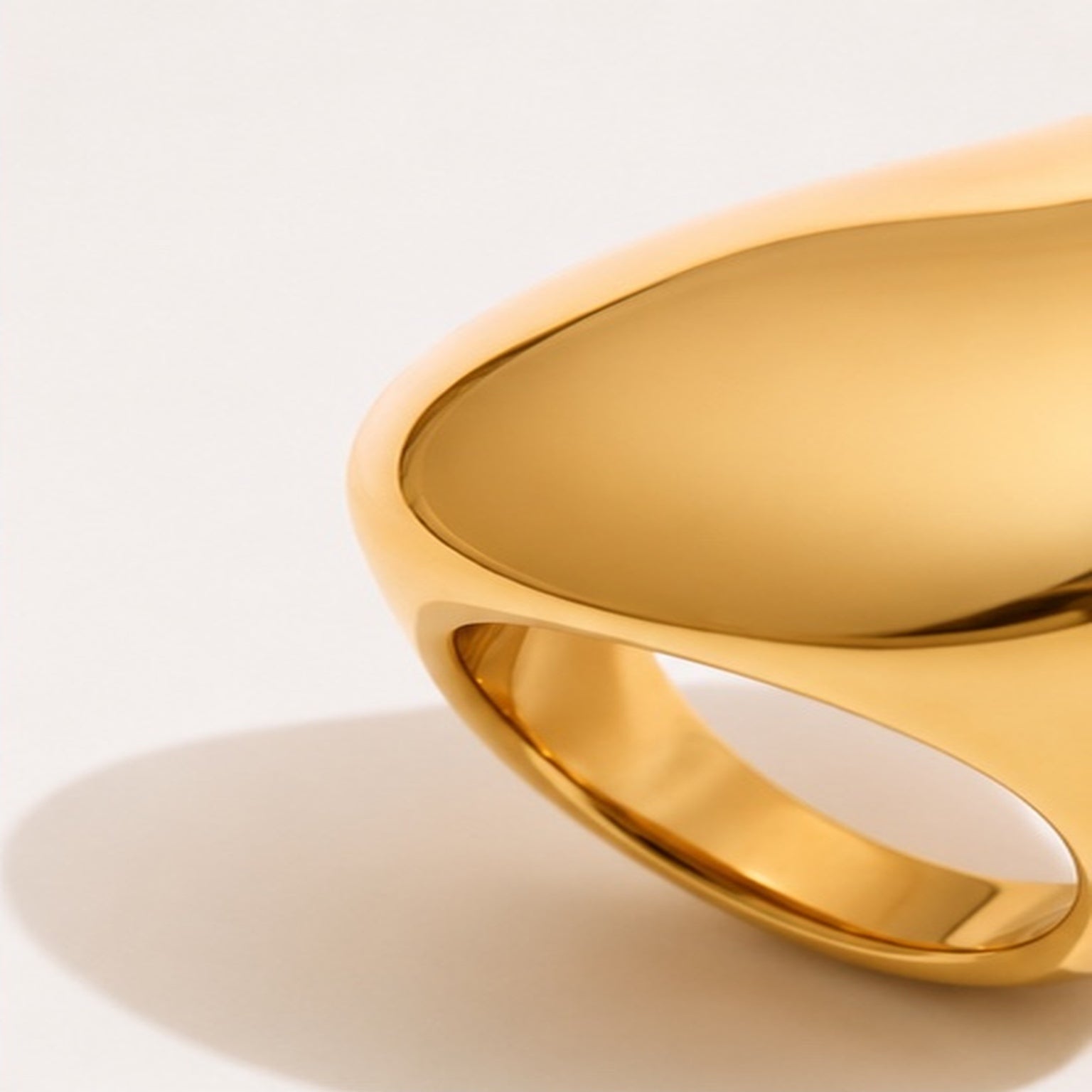 Irregular Teardrop Statement Ring – 18K Gold Plated Stainless Steel