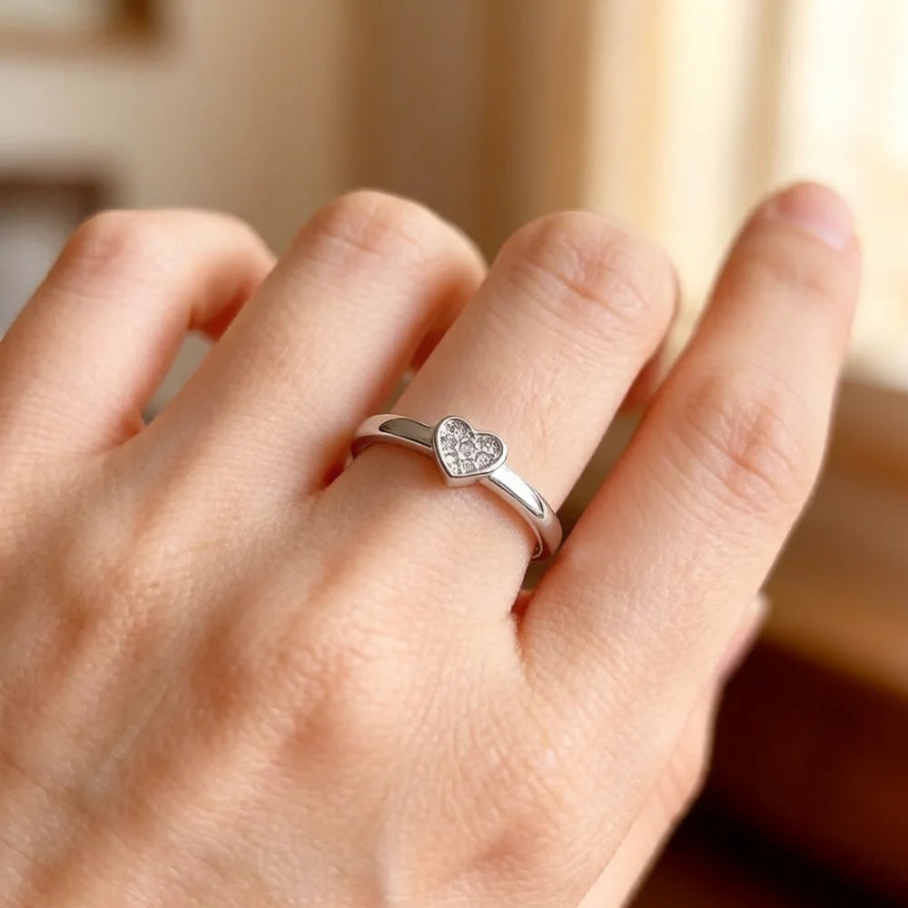 Amora Heart Ring in 925 Sterling Silver