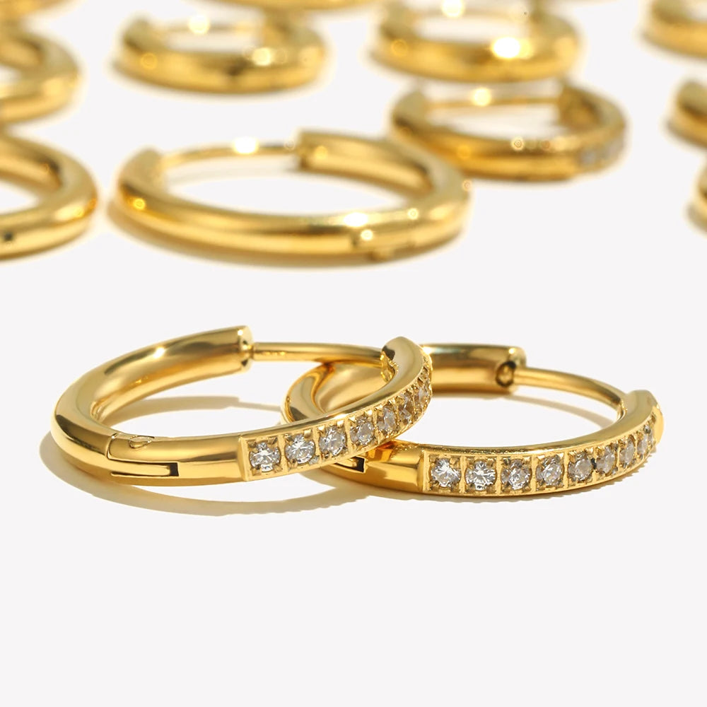 E.B.belle Basic Clear Gemstone Crystal Paved Huggie Hoop Earring Waterproof Stainless Steel Round Gold Plated Woman Earring