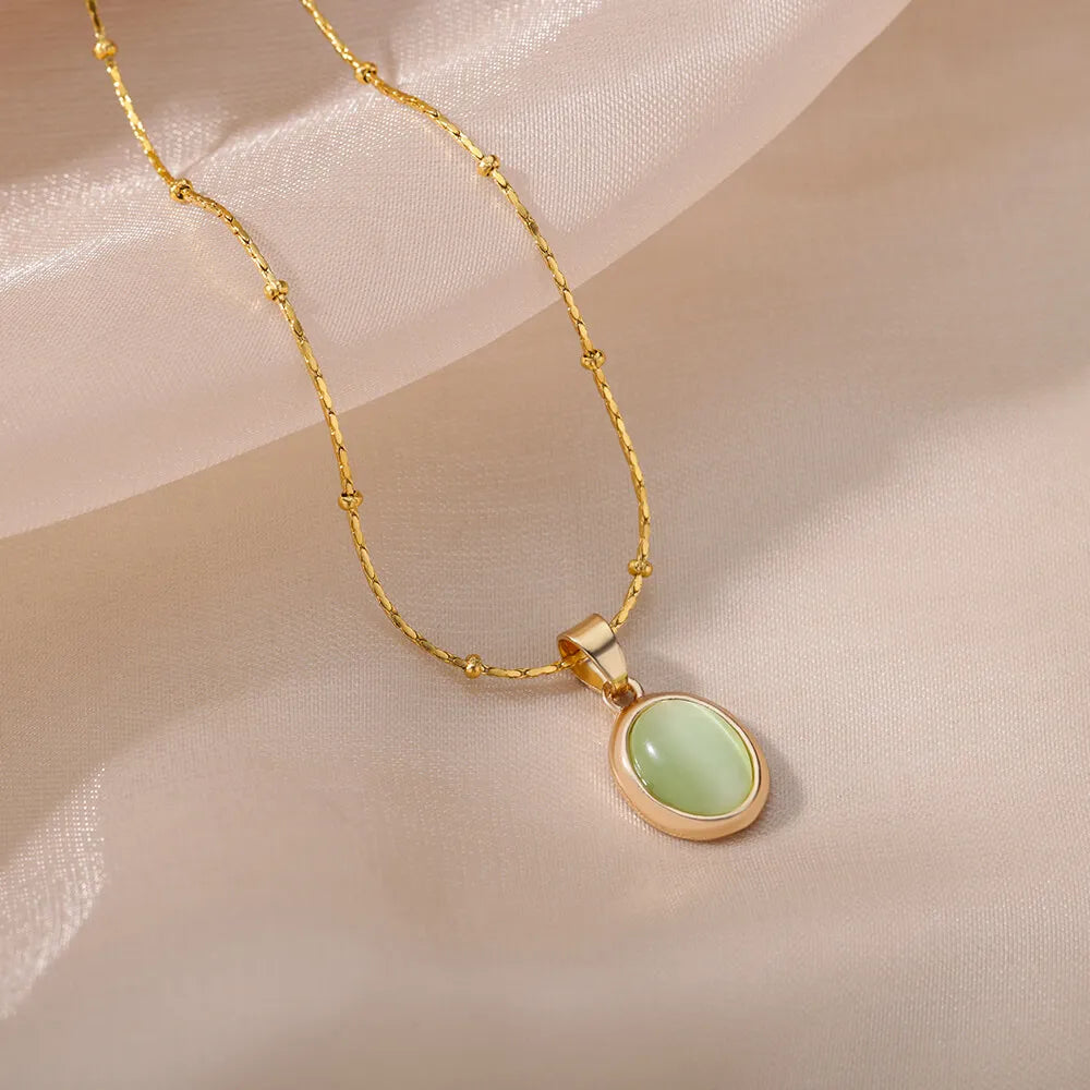 Delicate Oval Pendant Necklace
