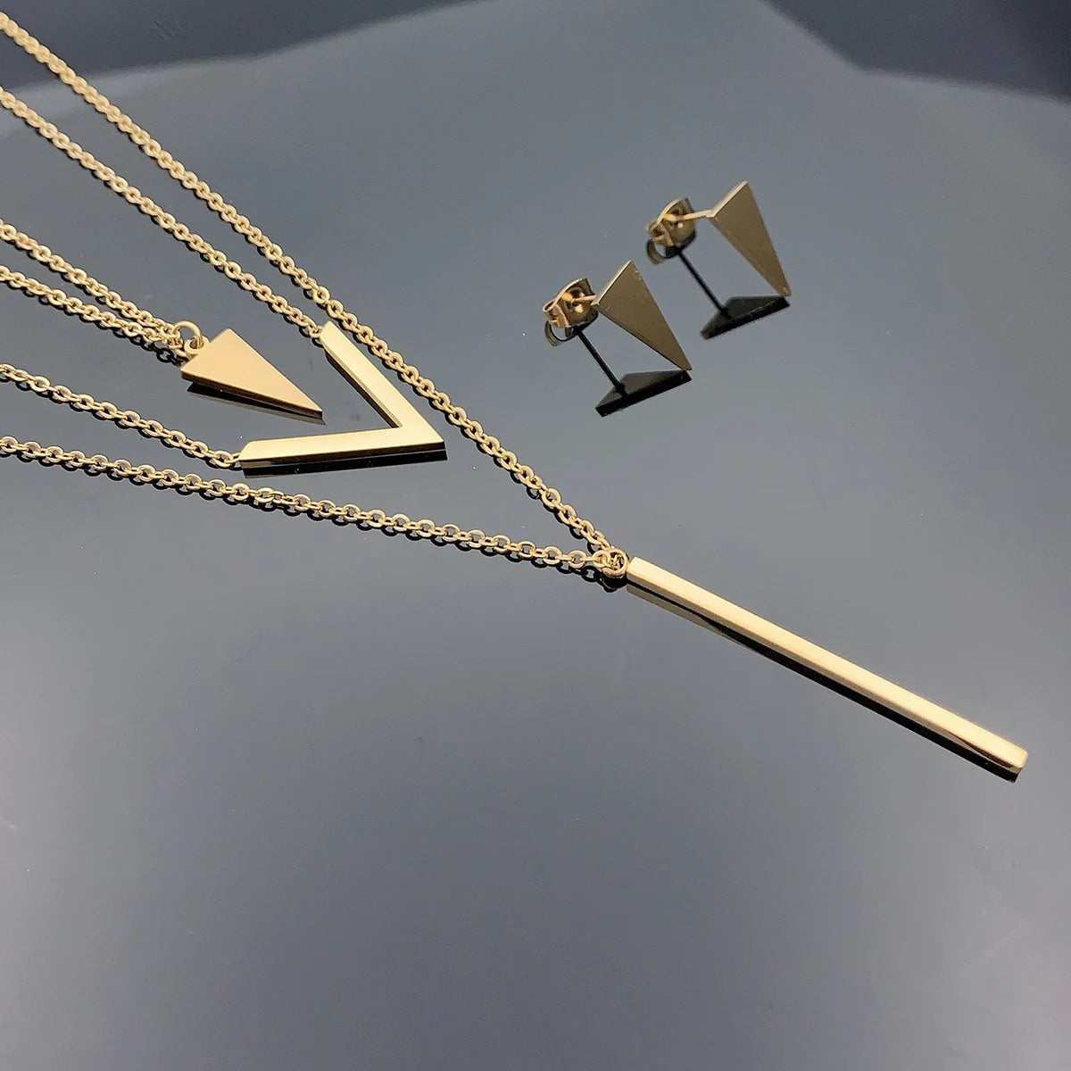 Gold V Élégance Jewellery Set