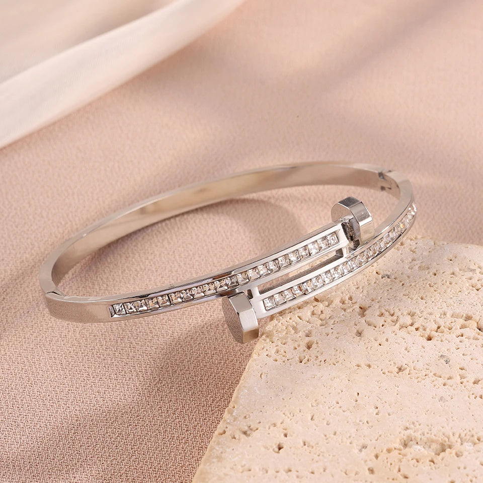 Fleur D’Or Cuff Bracelet