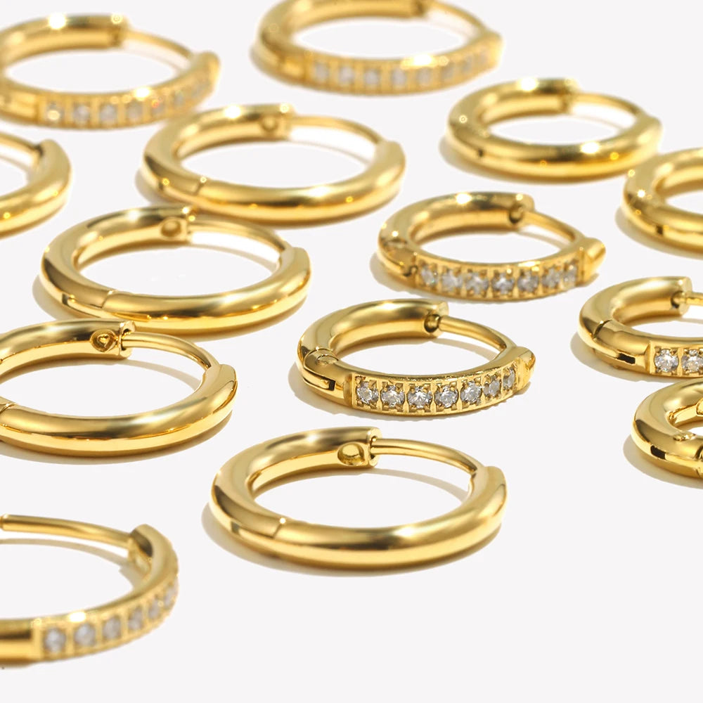 E.B.belle Basic Clear Gemstone Crystal Paved Huggie Hoop Earring Waterproof Stainless Steel Round Gold Plated Woman Earring