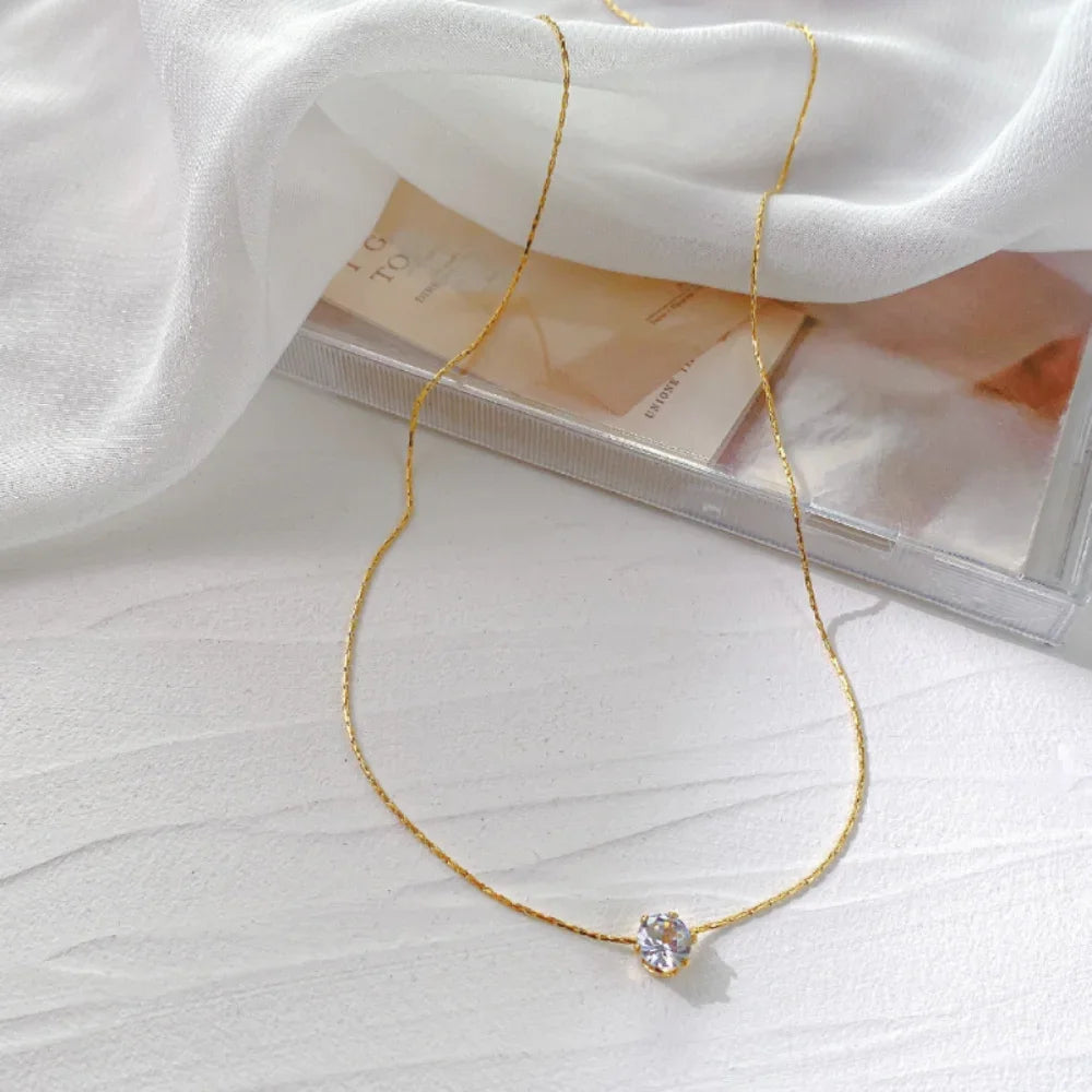 Lumière Minimalist Necklace