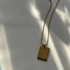 Elegant Gold Engraved Pendant Necklace